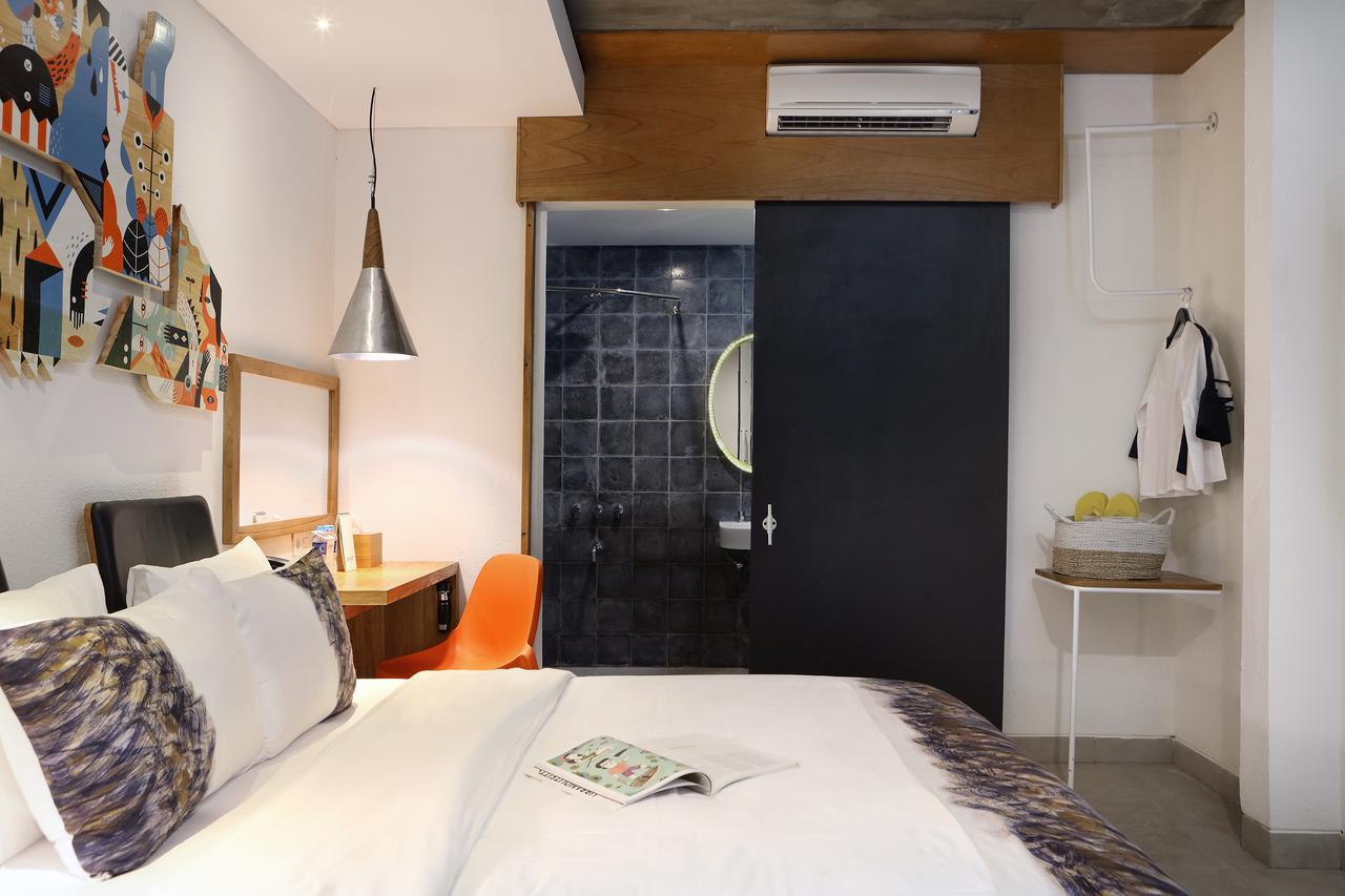 Yats Colony Hotel Jogjakarta Buitenkant foto