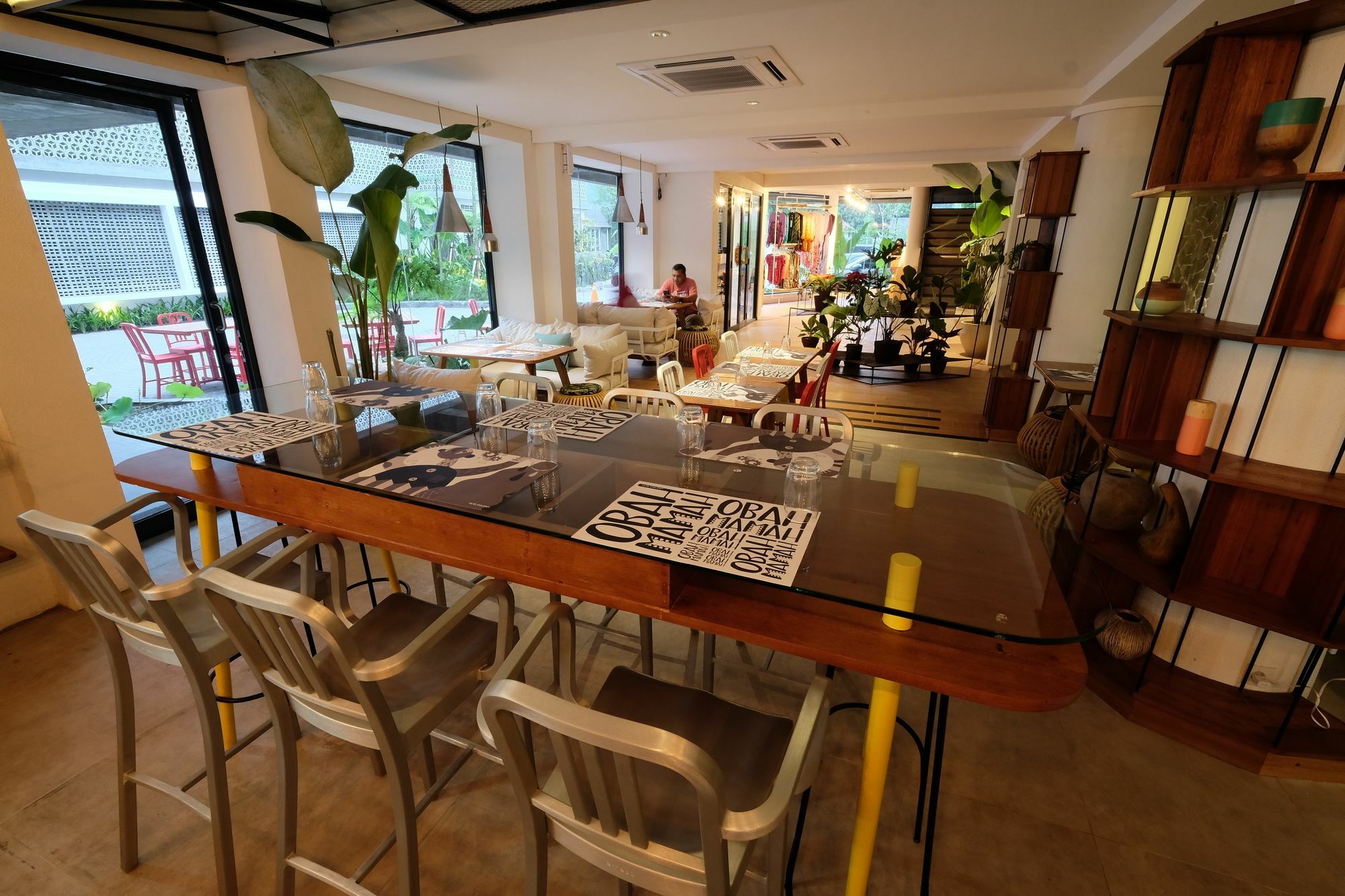 Yats Colony Hotel Jogjakarta Buitenkant foto